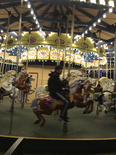 Photos of Merrie Melodies Carousel