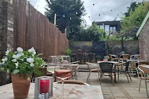Gastrobar Bram image