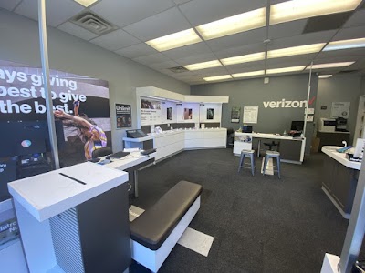 Verizon Authorized Retailer - Russell Cellular