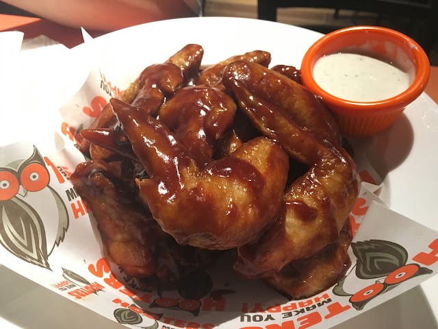 Hooters Hong Kong
