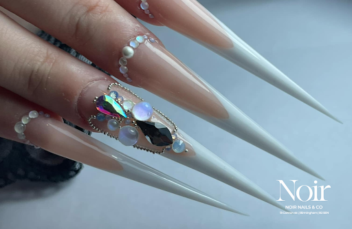 Noir Nails & co