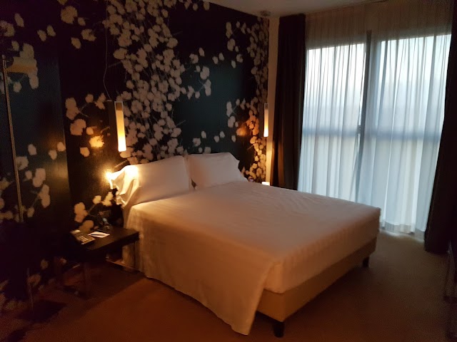 For You Hotel