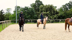 Photo n°1 de Ferme de la Chauffetière à Le Pellerin (Club d'équitation)