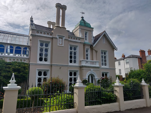 Castle Green - Visual