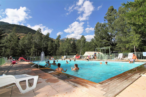 Photo de Camping Caravaneige Locations l'Iscle de Prelles à Saint-Martin-de-Queyrières (05120)