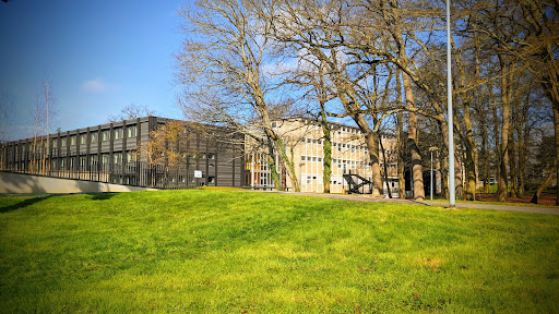 Lycée Brequigny