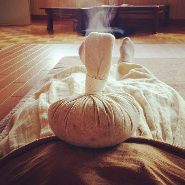 ゆら氣処 manik (マニィク）