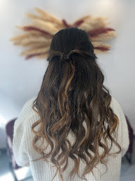 Photo n°8 de Salon L’étoile à Clichy-sous-Bois (Salon de coiffure)