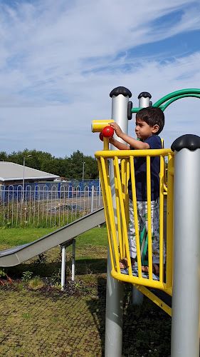 Reviews of Cumbernauld Community Park in Glasgow - Parking garage