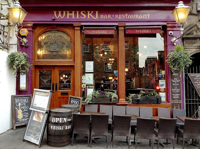 Whiski Bar & Restaurant