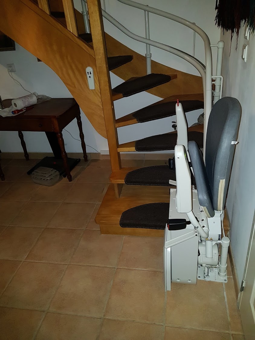 Photo de VAS Monte-escaliers Ascenseurs
