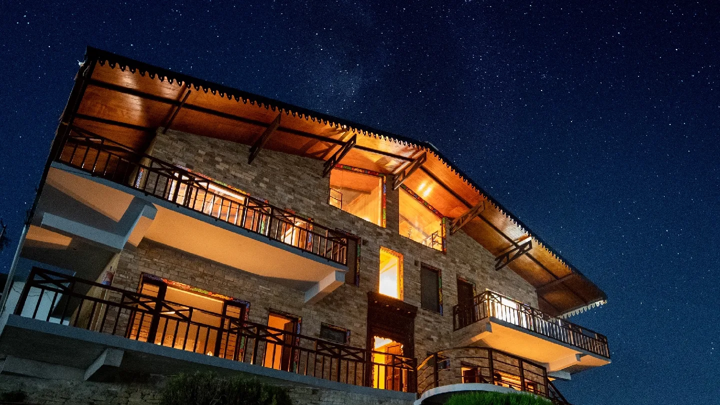Blusalzz Homes The Himalayan Bungalow