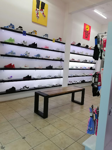 SNKRS WORLD - Visual