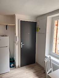 Photo n°19 de l'Atelier de Rory Menuiserie à Talant (Menuisier)