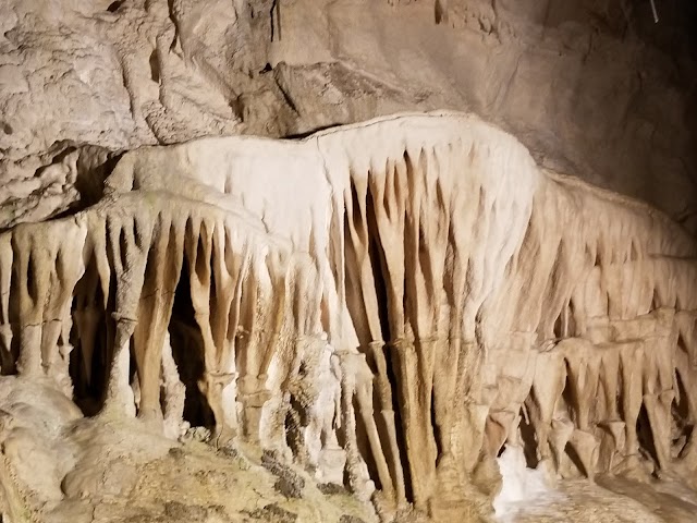 Ngarua Caves