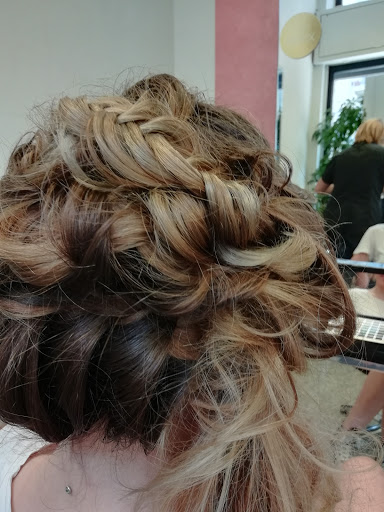 Parrucchieri - Salone Paola - Thumbnail