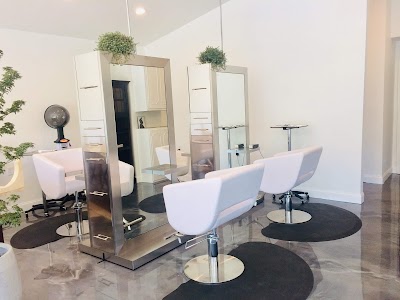 Fine Salon & Dry Bar