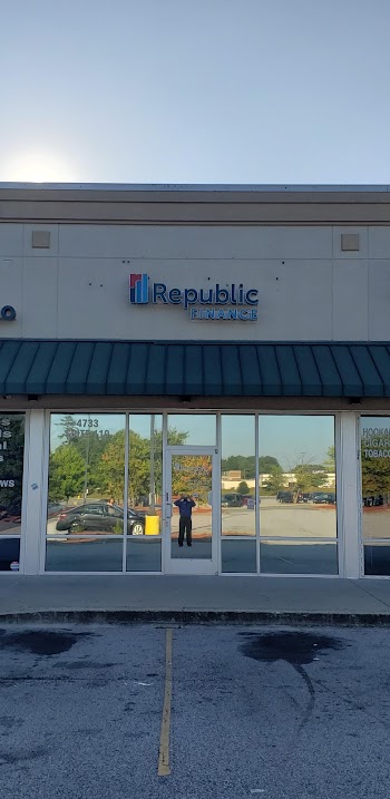 Republic Finance photo