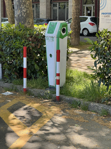 Blitz Power Charging Station - Thumbnail