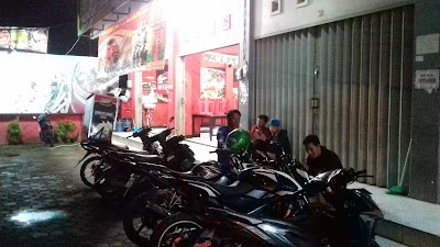 Photos of Bird Market Tract