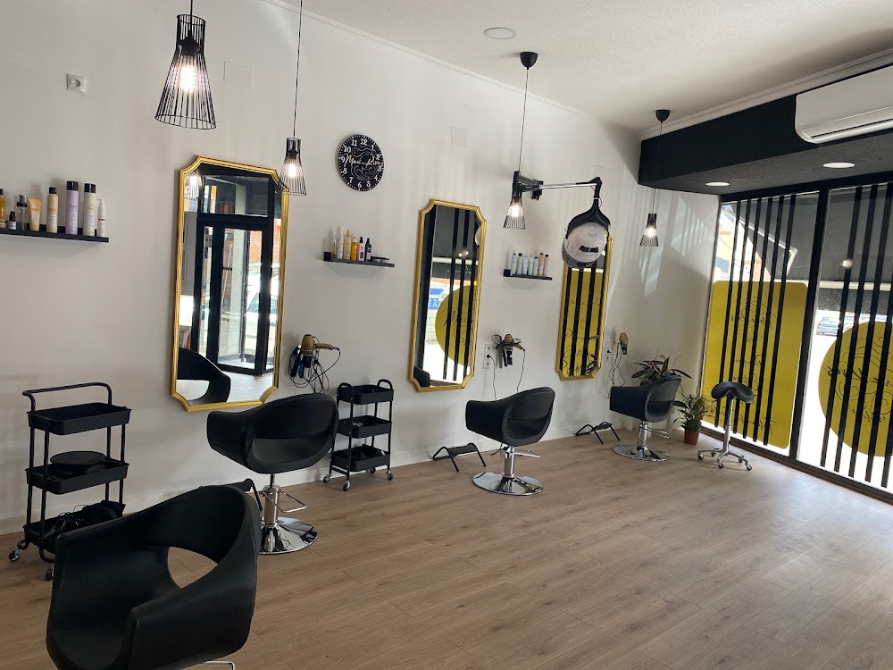 María Rivas estilista