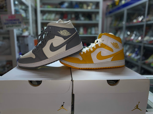 Nike and Jordan Tlapa - Thumbnail