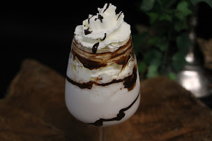 Photo n°18 de La Vallée Restaurant Crêperie Pizzeria sur Place et à Emporter à Bouafle (Pizzeria)