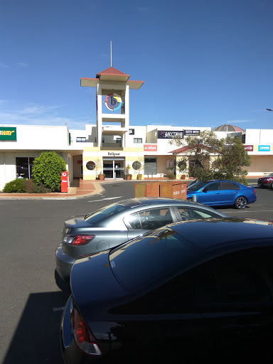 Bell Post Shopping Centre/Anakie Rd