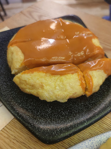 Las Bravas - Visual