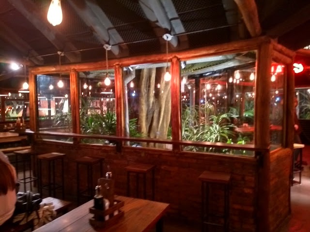 Lowell's Biergarten