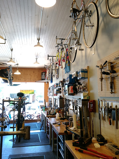 The Market at Dirt - Sandwich Shop and Bakery - Thumbnail