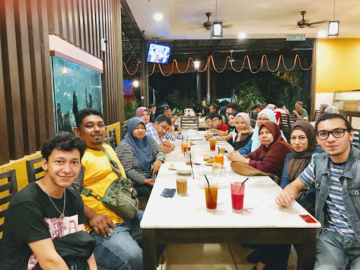 Azmiah Warung Simpang 3