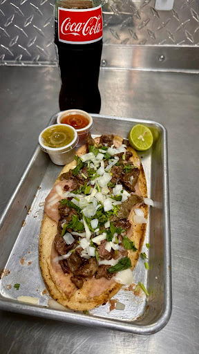 Mendia’s MexicanPizza-food truck - Thumbnail