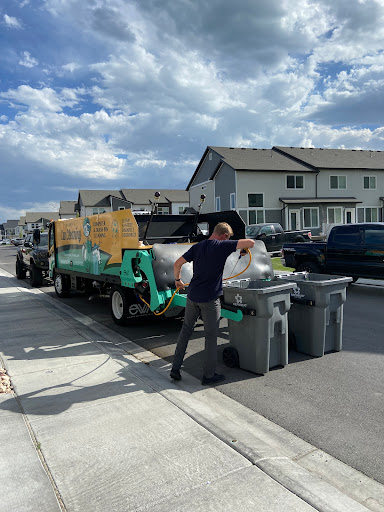 Trashy's Can Cleaning - Thumbnail