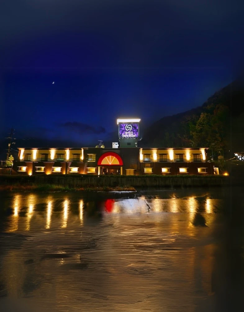 HOTEL SECILLE （セシル）