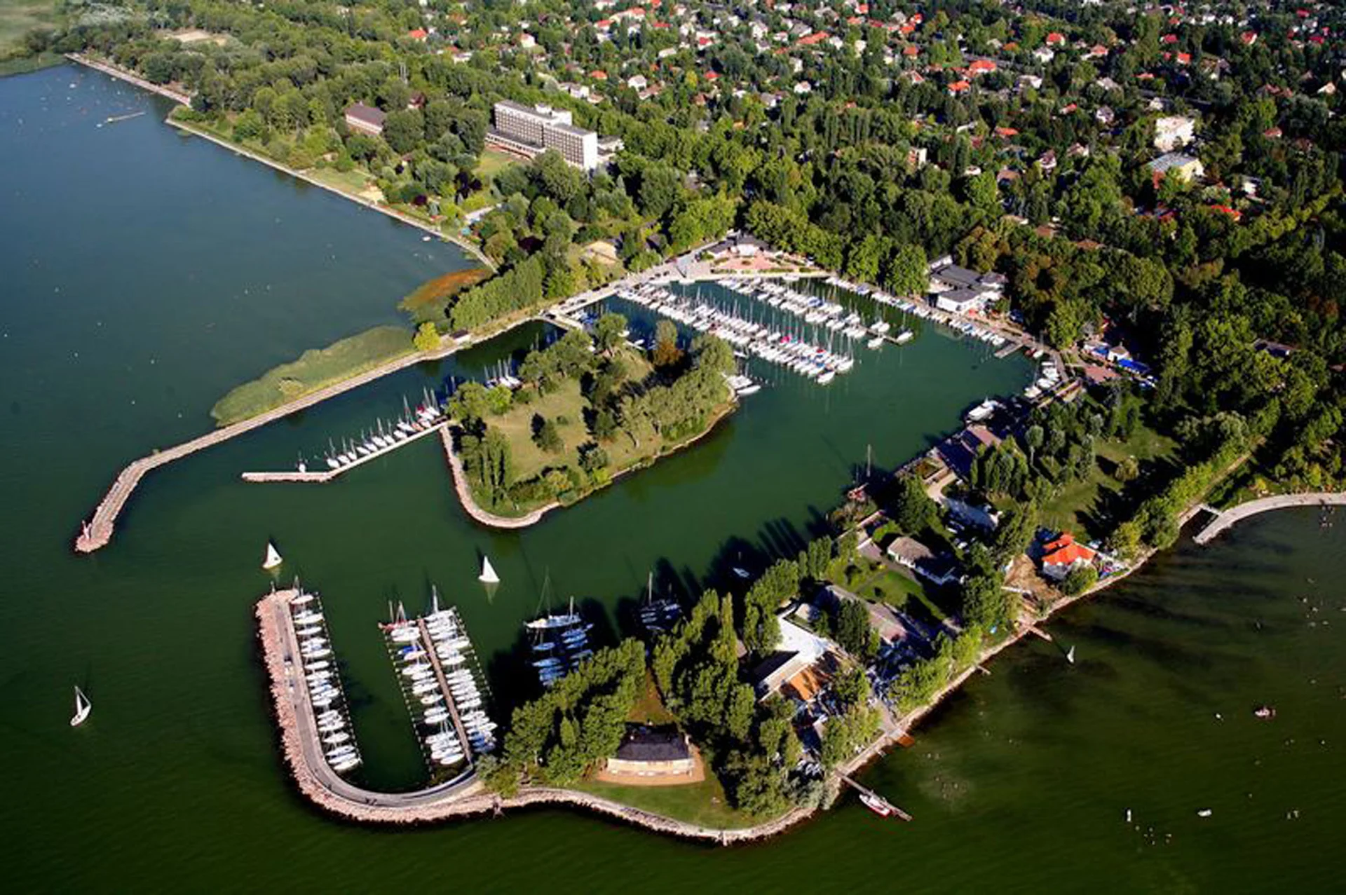 Anikó Apartmanház 2