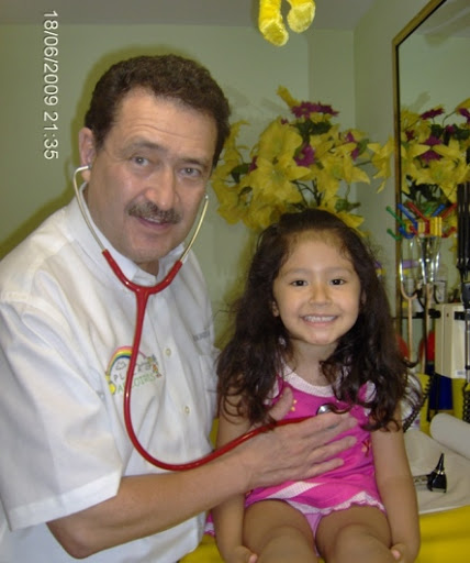 Dr. Salvador Alvarado Gonzalez, Pediatra - Thumbnail