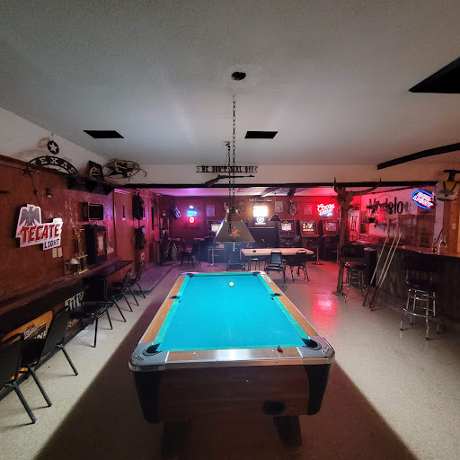 Medina Lake Country Club Bar and Grill Gallery - United States
