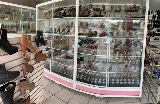 Zapaterías Medina Gallery - Mexico