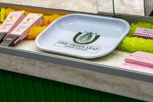 One Green Leaf - Thumbnail