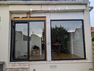 Photo n°18 de Alpha Menuiseries à Meyzieu (Serrurier)