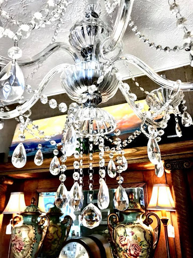 Unique Consignment - Thumbnail