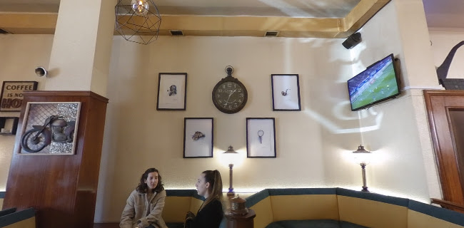 Avaliações doSherlock Café & Pub Oliveira de Azeméis em Oliveira de Azeméis - Bar