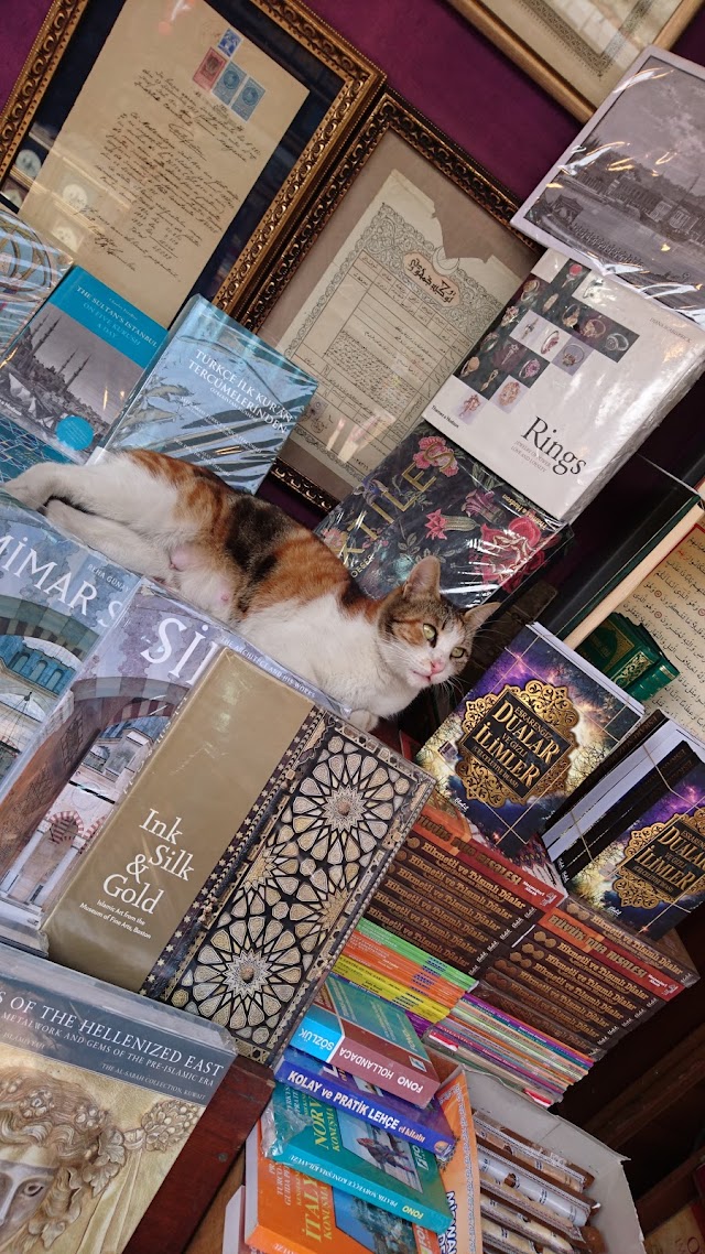 Beyoğlu Sahaflar Çarşısı
