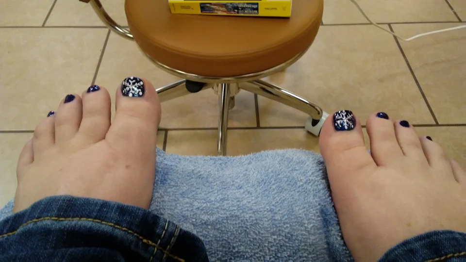 Kalie Nails Salon photo