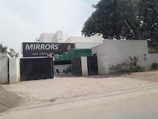 Mirrors Beauty Salon multan