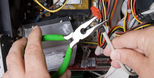 Alcides Braznik - Eletricista e Encanador em Colombo