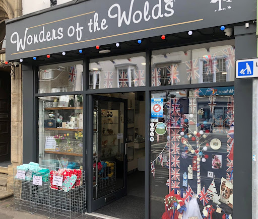 Wonders of the Wolds - Thumbnail