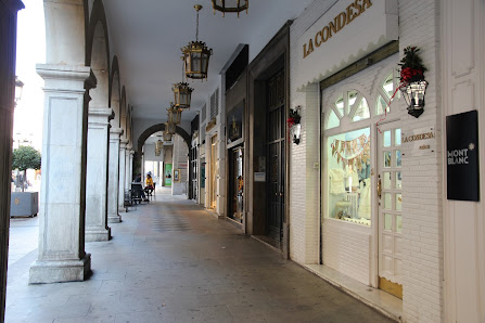 La Condesa C. Ángel Ganivet, 3, Centro, 18009 Granada, España