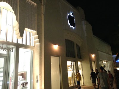 Photos of Apple Lincoln Road